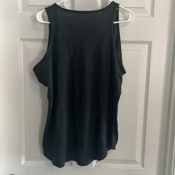 Guitar Tank - Picture 4 of 6